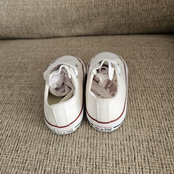 Converse Toddler Lace Up Sneakers - Picture 4 of 6